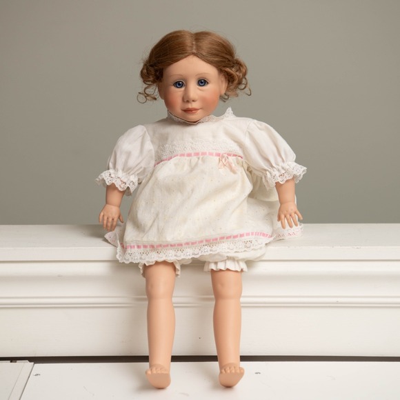 Lee Middleton Original Doll Life-Like Toddler Girl Doll 90s Vintage CottageCore - Picture 7 of 7